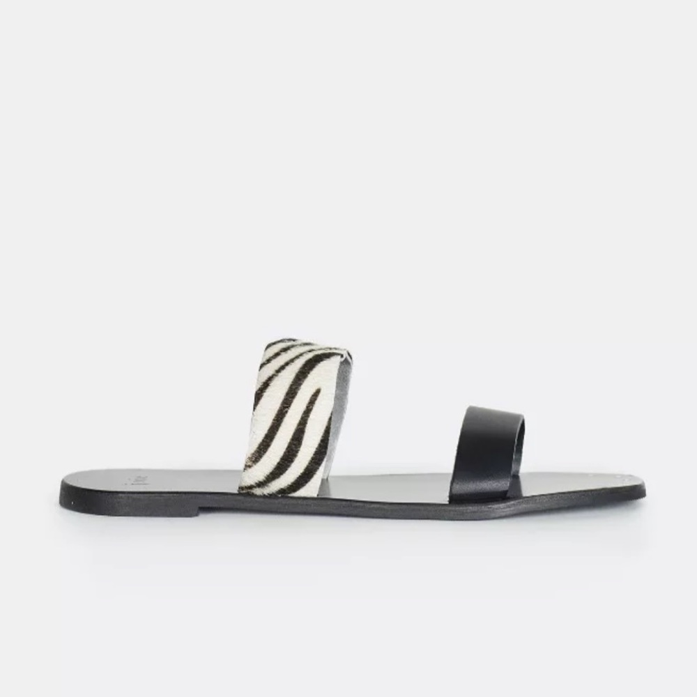Joie Bannison zebra sandals size 37.5 (7.5)